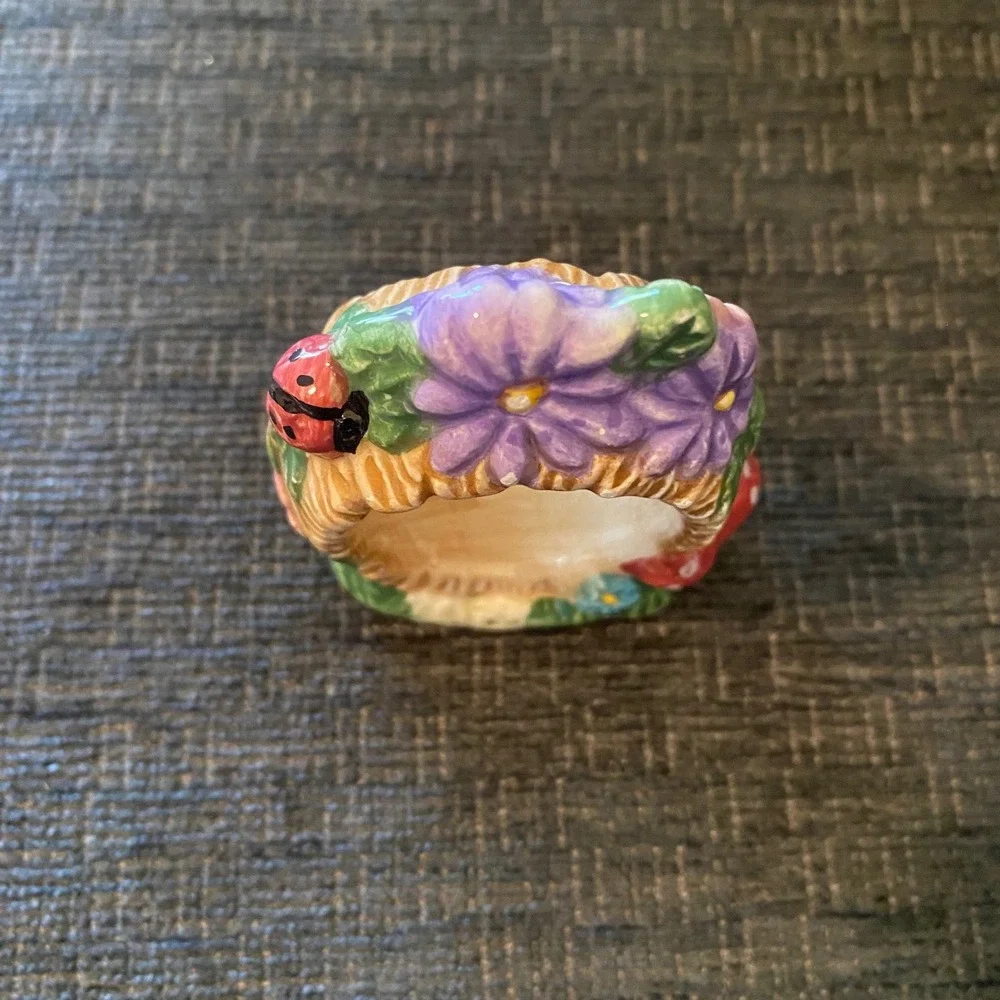 Unbranded‎ Napkin Rings Set of 2 OS Multicolor Excellent Floral Mushroom Garden